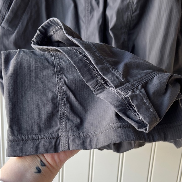 Lululemon Dance Studio Crop Pants Size 8 - Picture 7 of 9